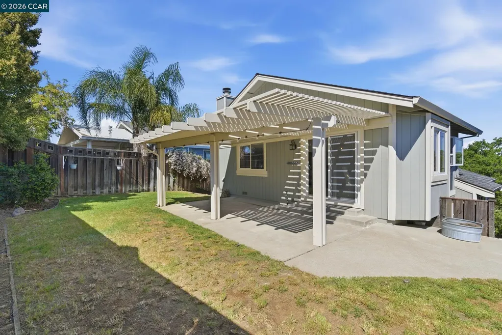 2280 Crest Avenue Martinez CA 94553