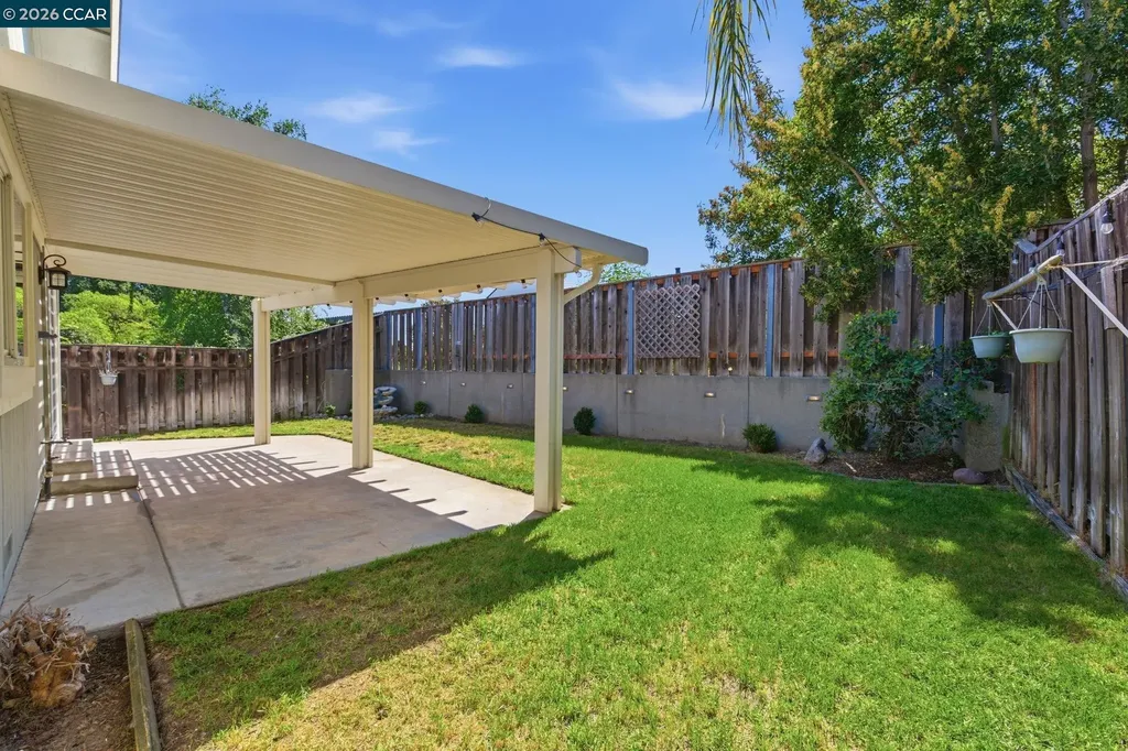 2280 Crest Avenue Martinez CA 94553
