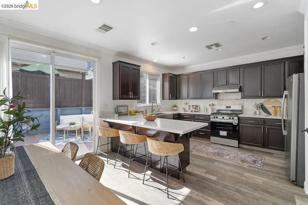 87 Greystone Place Pittsburg CA 94565