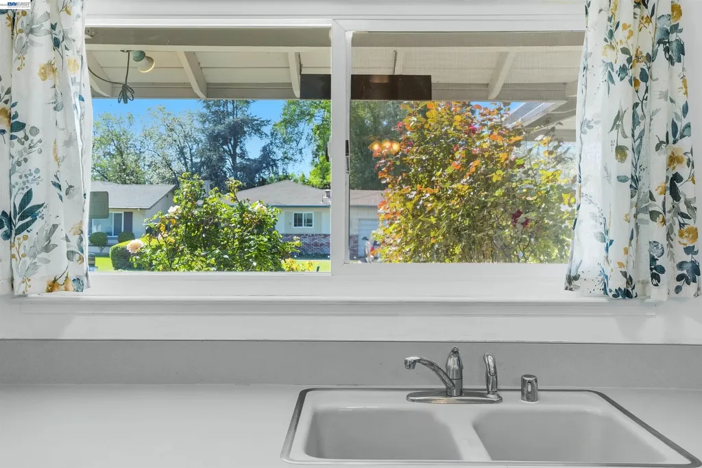 6635 Maple Drive Dublin CA 94568