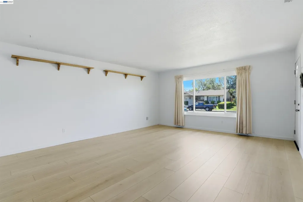 6635 Maple Drive Dublin CA 94568