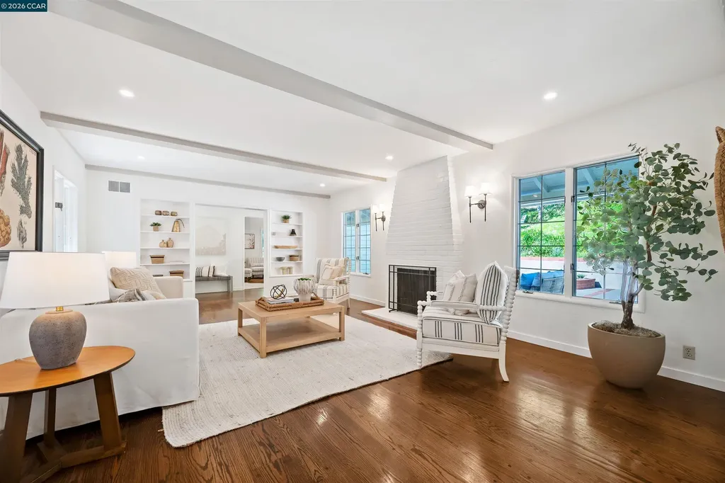 120 Las Vegas Orinda CA 94563