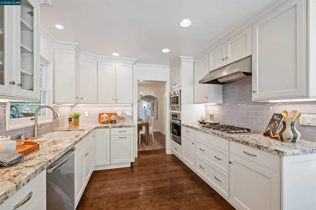 120 Las Vegas Orinda CA 94563
