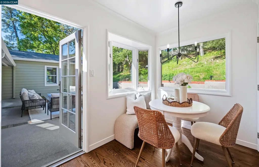 120 Las Vegas Orinda CA 94563