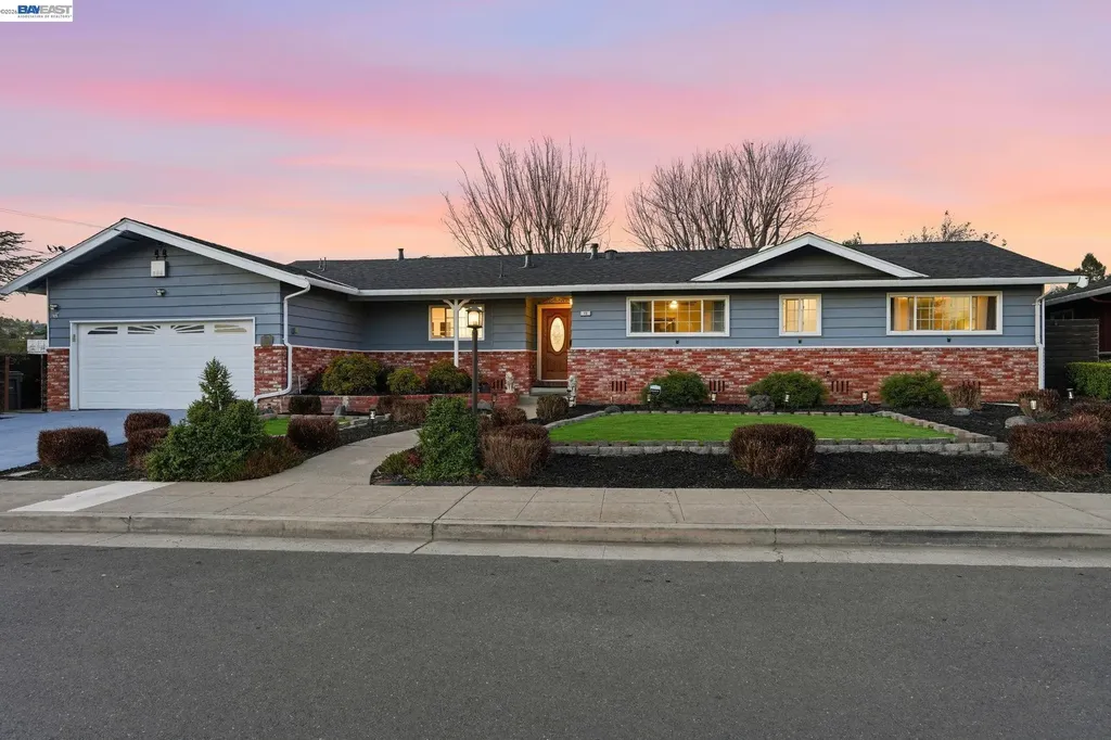 15 Sequoyah View Court Oakland CA 94605