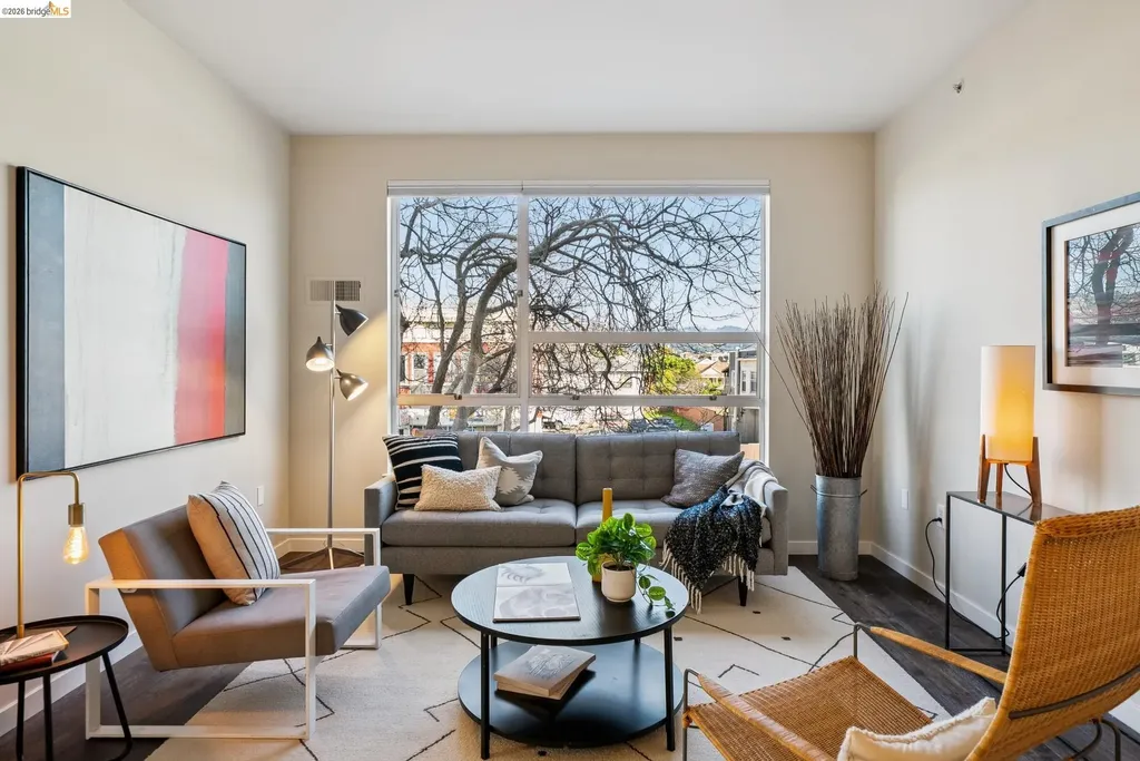 6465 San Pablo Oakland CA 94608