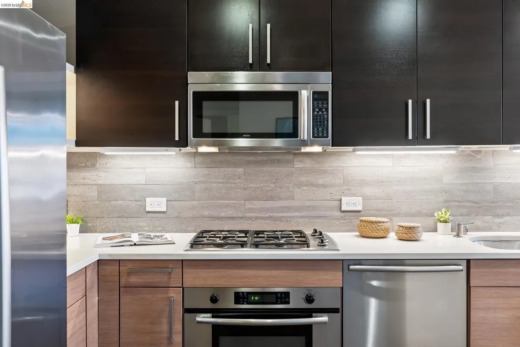 6465 San Pablo Oakland CA 94608