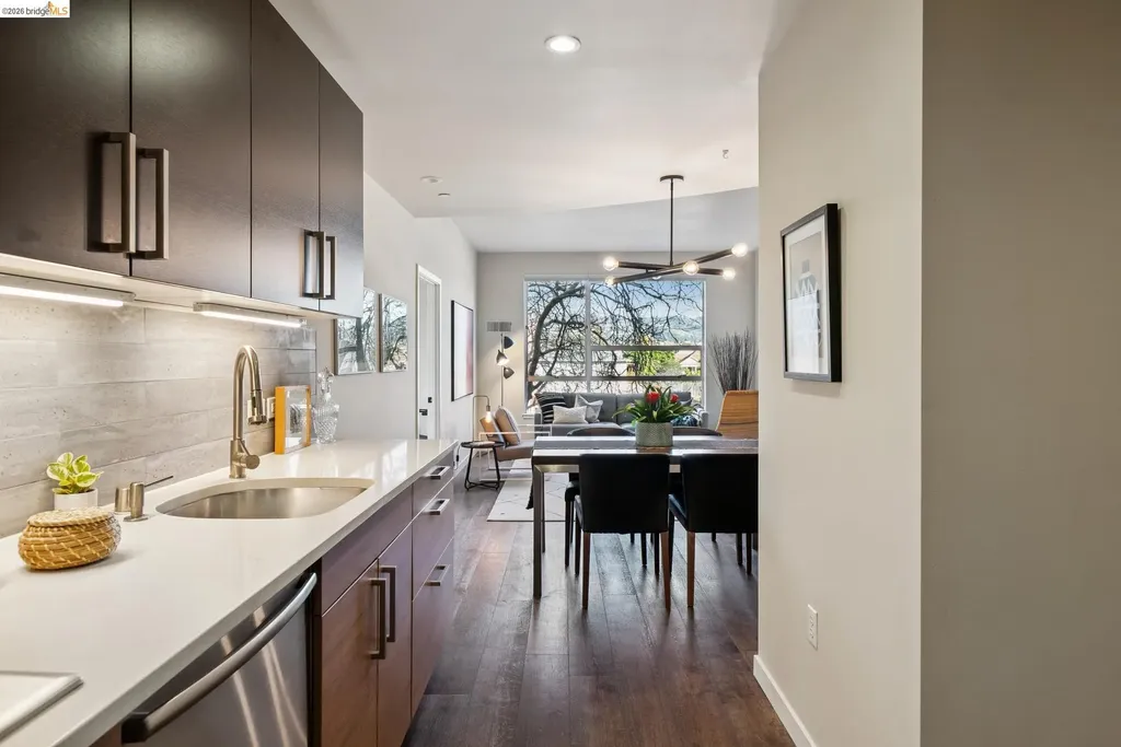 6465 San Pablo Oakland CA 94608