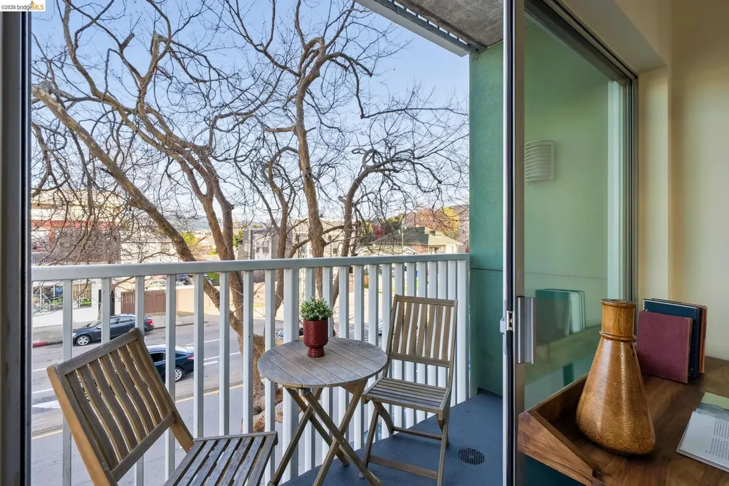 6465 San Pablo Oakland CA 94608