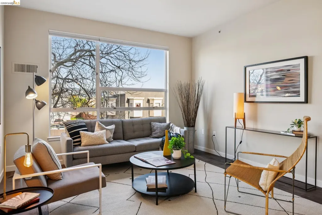 6465 San Pablo Oakland CA 94608