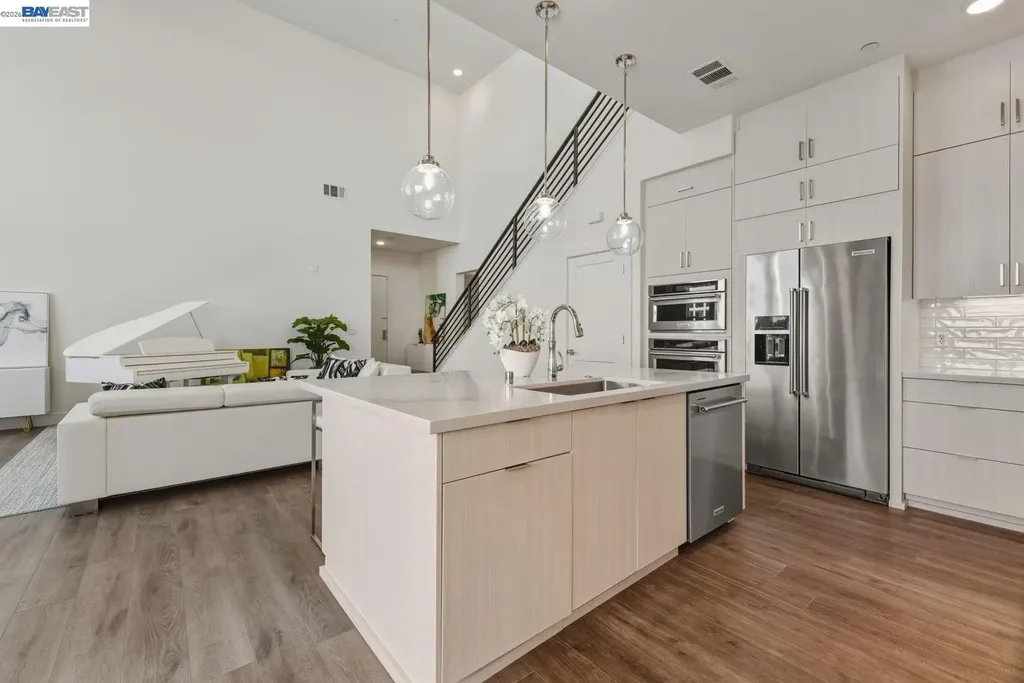 1748 Kilowatt Way Fremont CA 94539