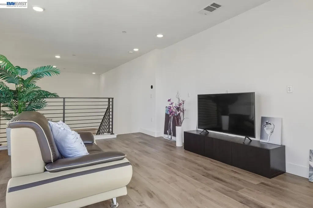 1748 Kilowatt Way Fremont CA 94539