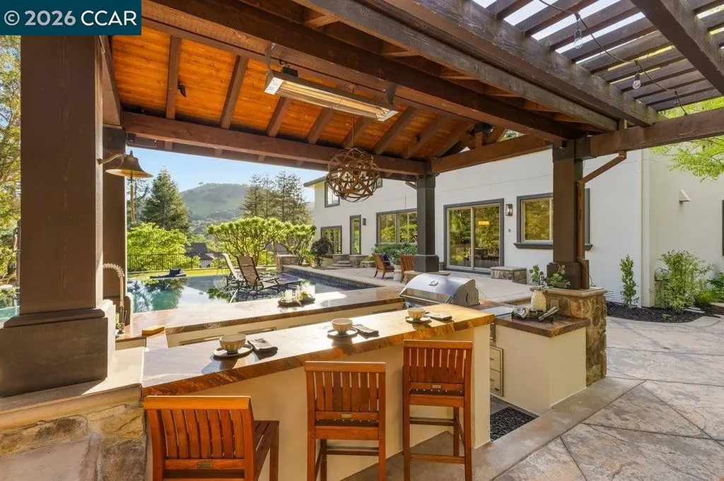 60 Terra Teresa Lafayette CA 94549