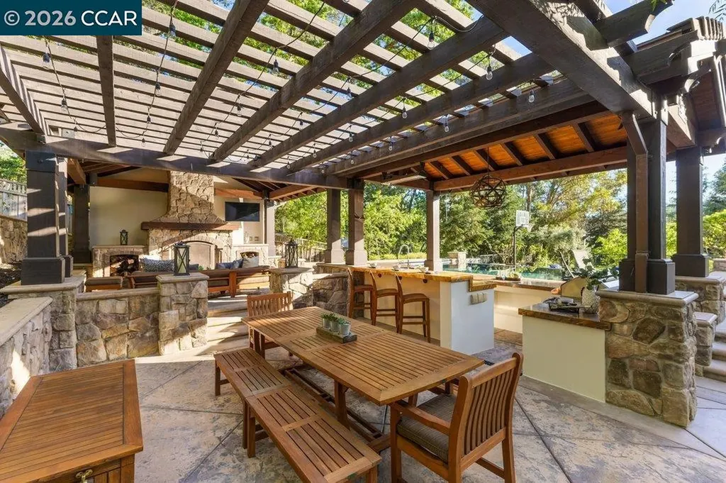 60 Terra Teresa Lafayette CA 94549