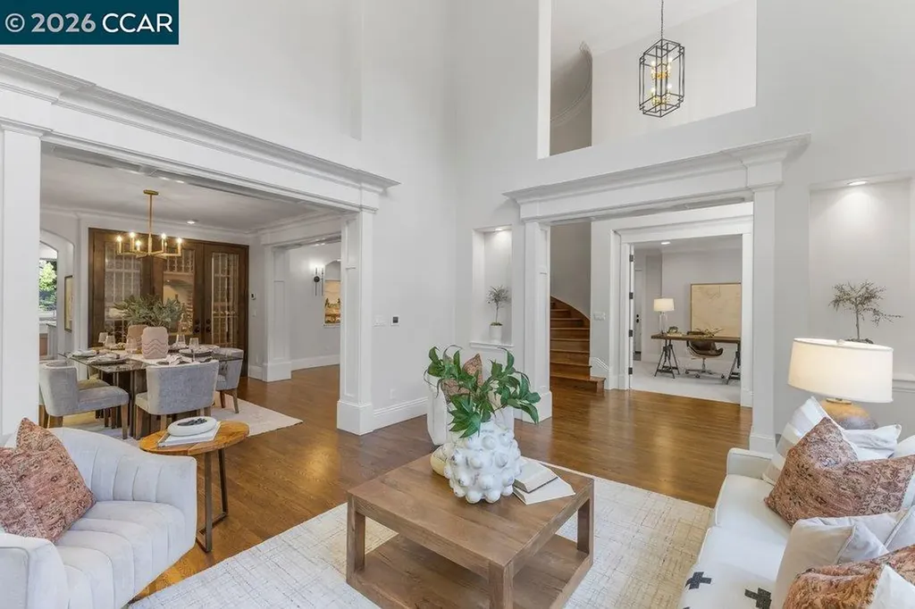 60 Terra Teresa Lafayette CA 94549