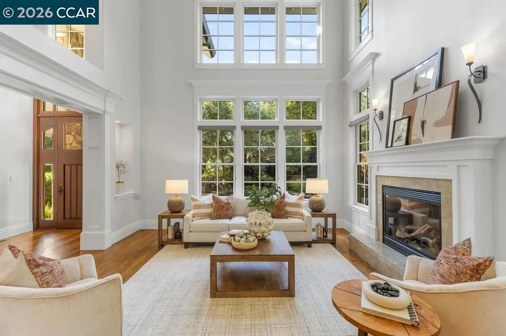 60 Terra Teresa Lafayette CA 94549