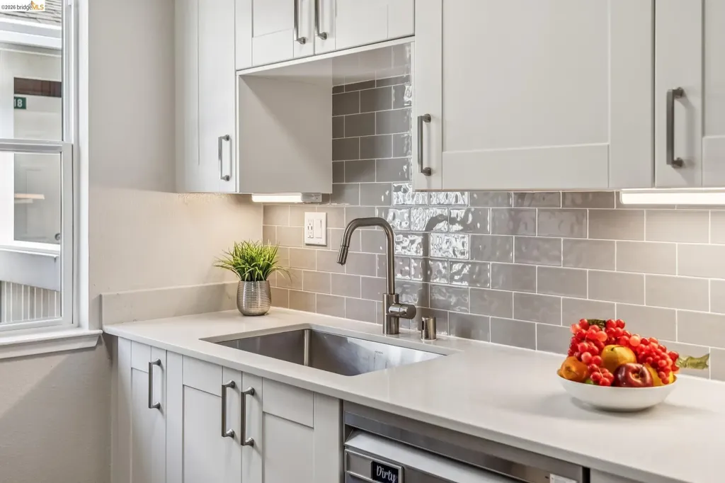 24 Bayside Court Richmond CA 94804