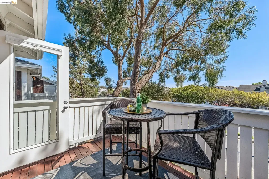 24 Bayside Court Richmond CA 94804