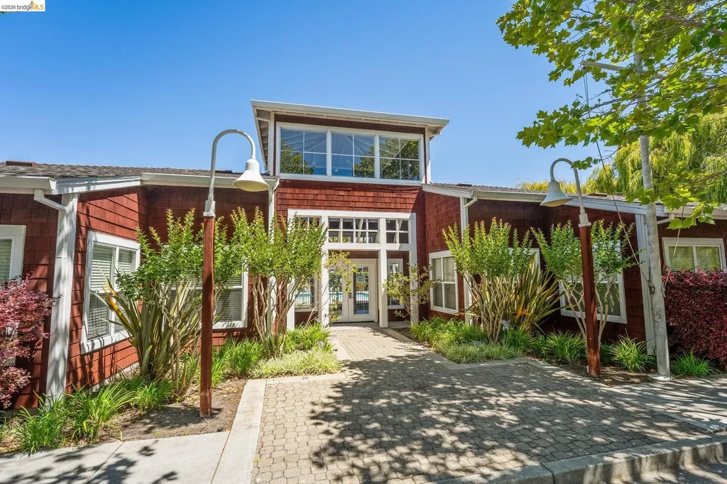 24 Bayside Court Richmond CA 94804