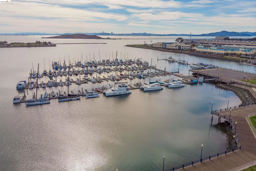 24 Bayside Court Richmond CA 94804