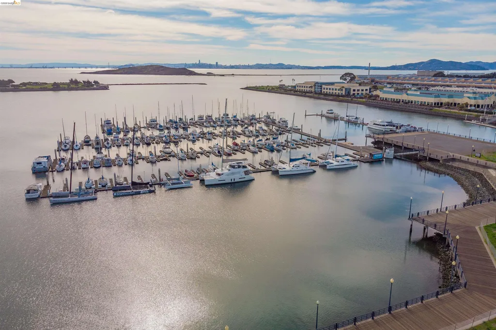 24 Bayside Court Richmond CA 94804