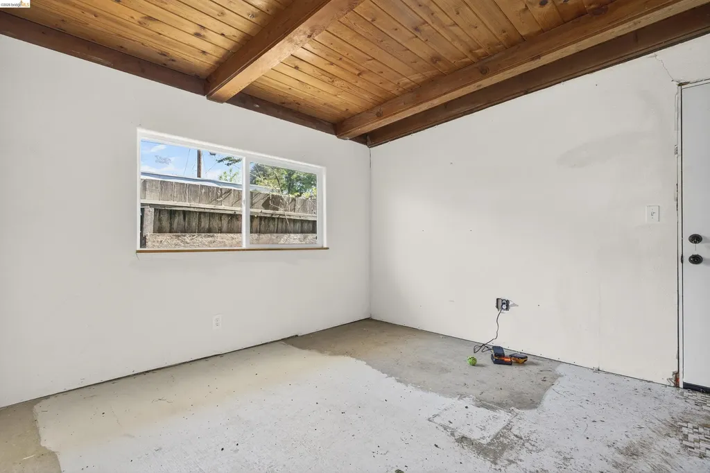 1050 Sierra Avenue Martinez CA 94553
