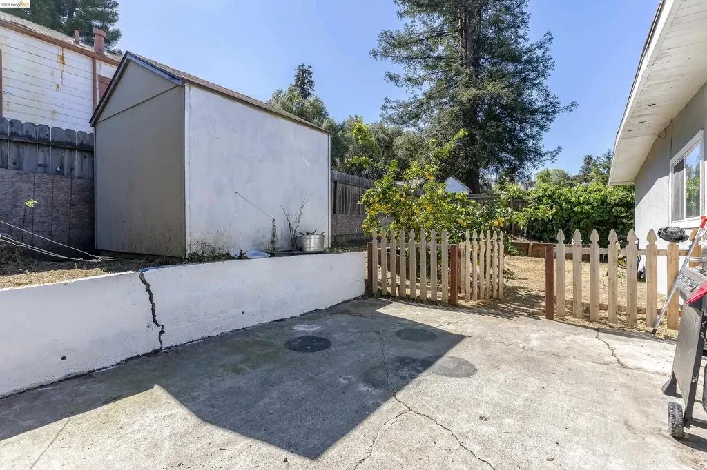 1050 Sierra Avenue Martinez CA 94553