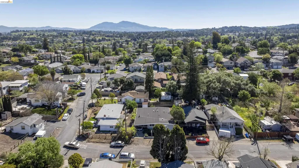 1050 Sierra Avenue Martinez CA 94553