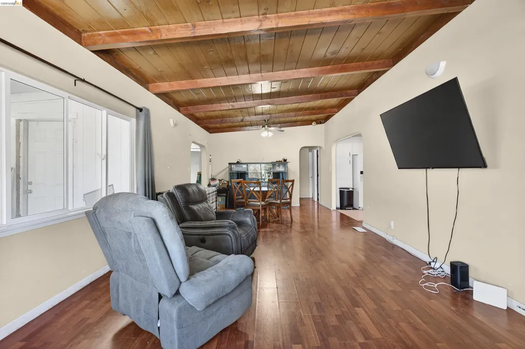 1050 Sierra Avenue Martinez CA 94553