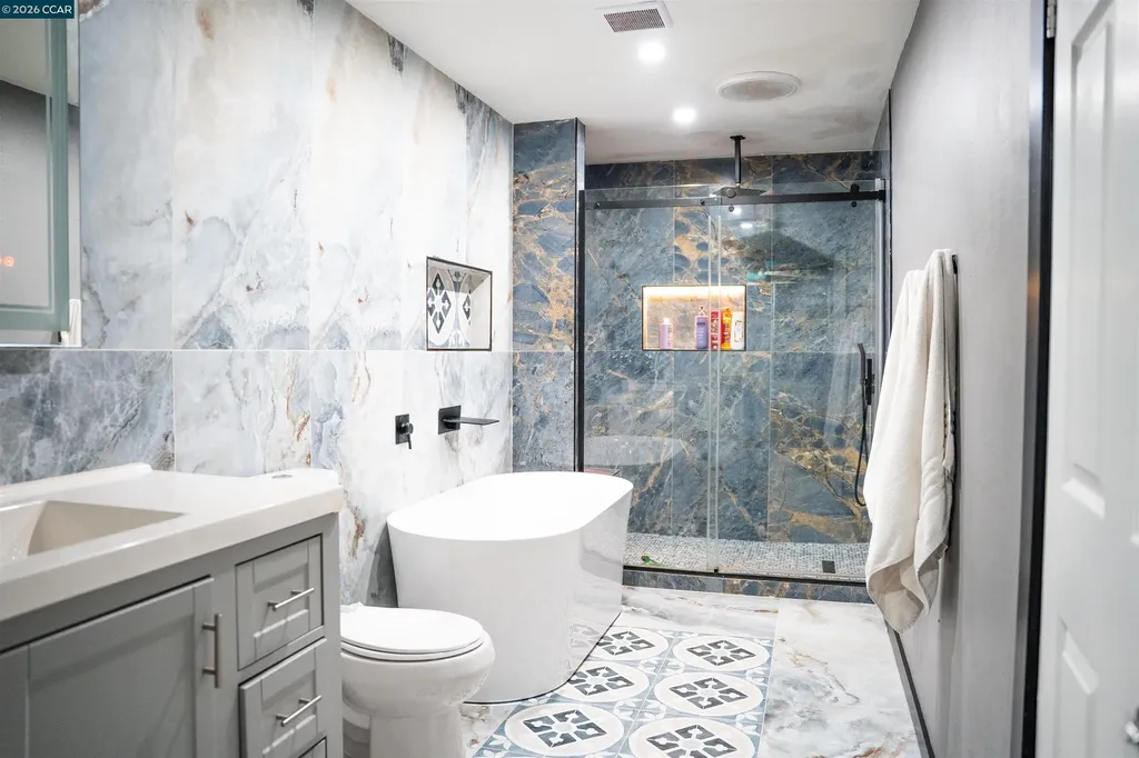 348 Valle Vista Avenue Vallejo CA 94590