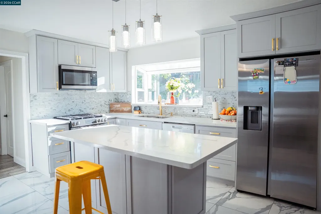 348 Valle Vista Avenue Vallejo CA 94590