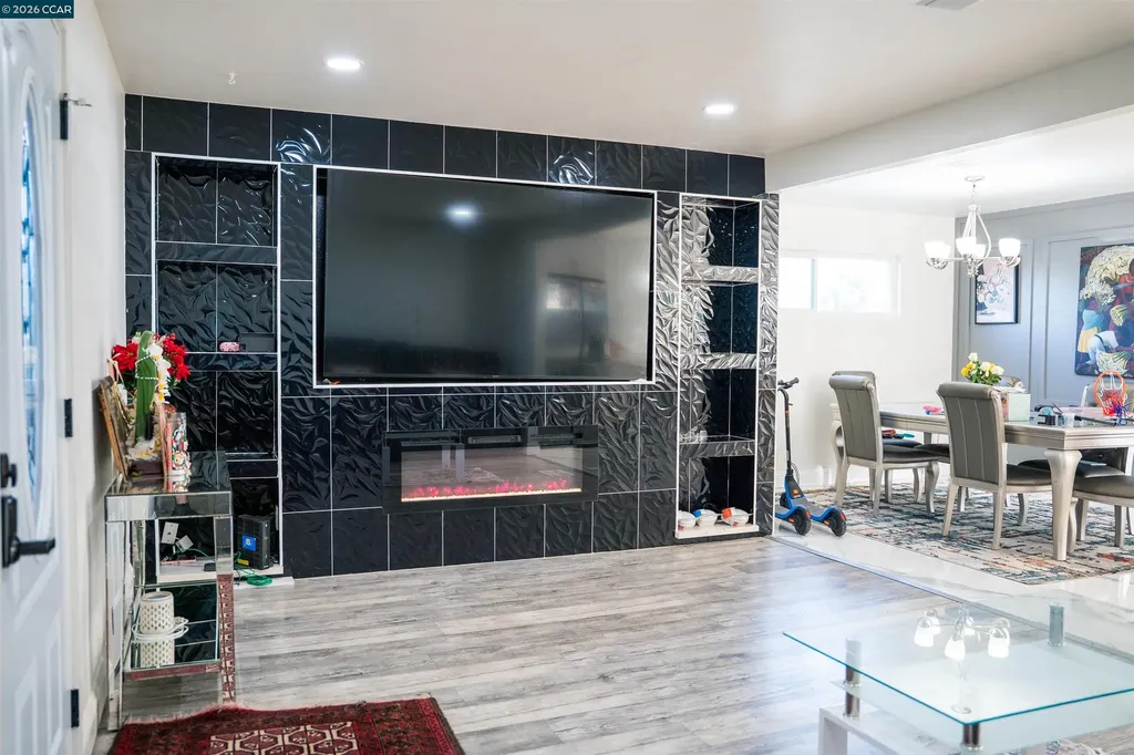 348 Valle Vista Avenue Vallejo CA 94590