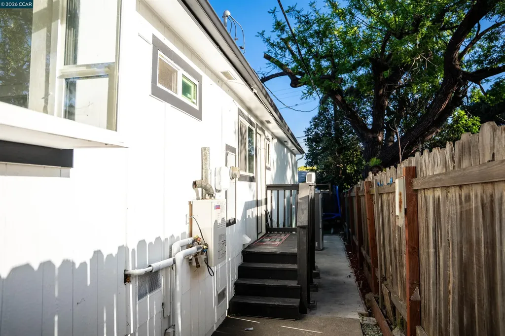 348 Valle Vista Avenue Vallejo CA 94590