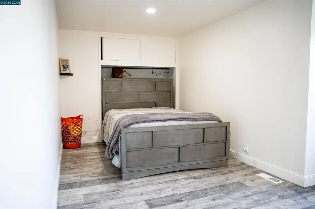 348 Valle Vista Avenue Vallejo CA 94590