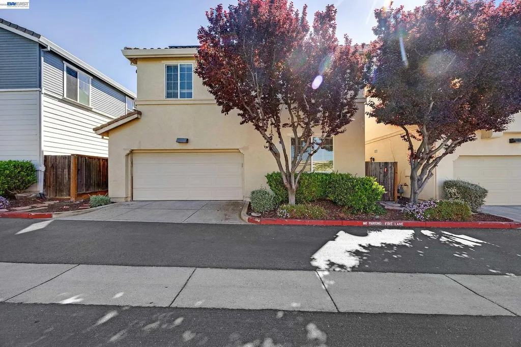 576 Herb White Way Pittsburg CA 94565