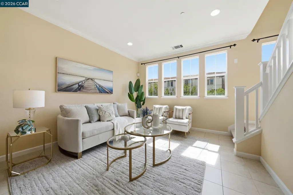 252 Sullivan Way Hayward CA 94541