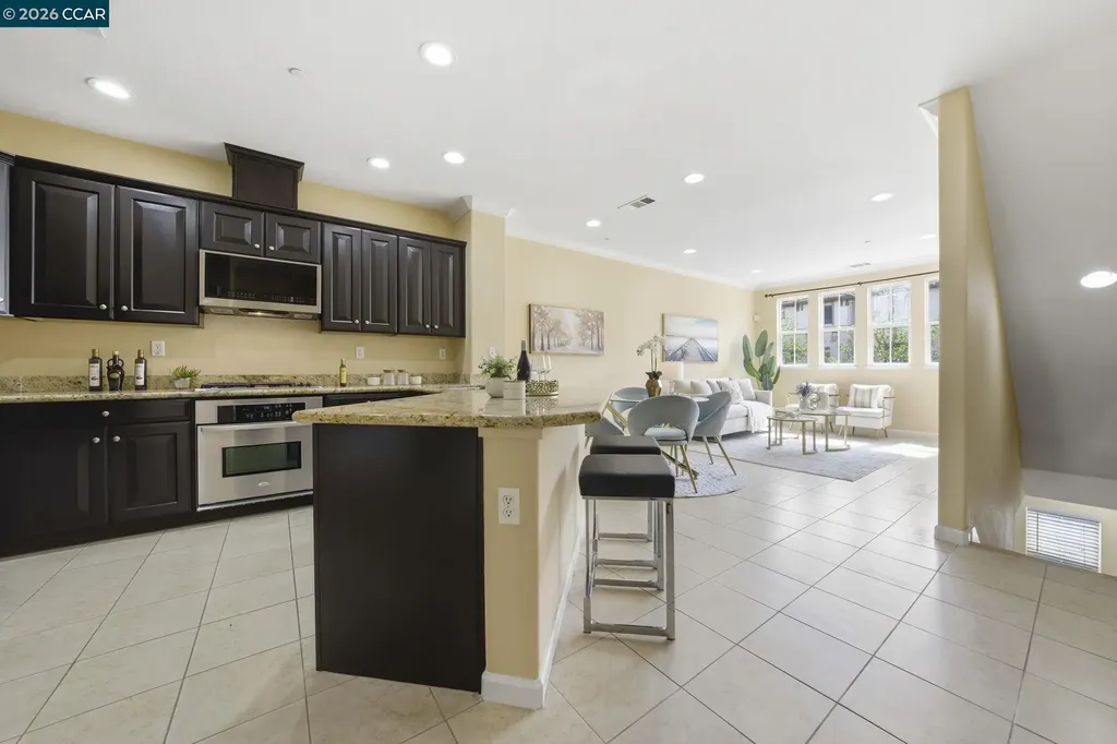 252 Sullivan Way Hayward CA 94541