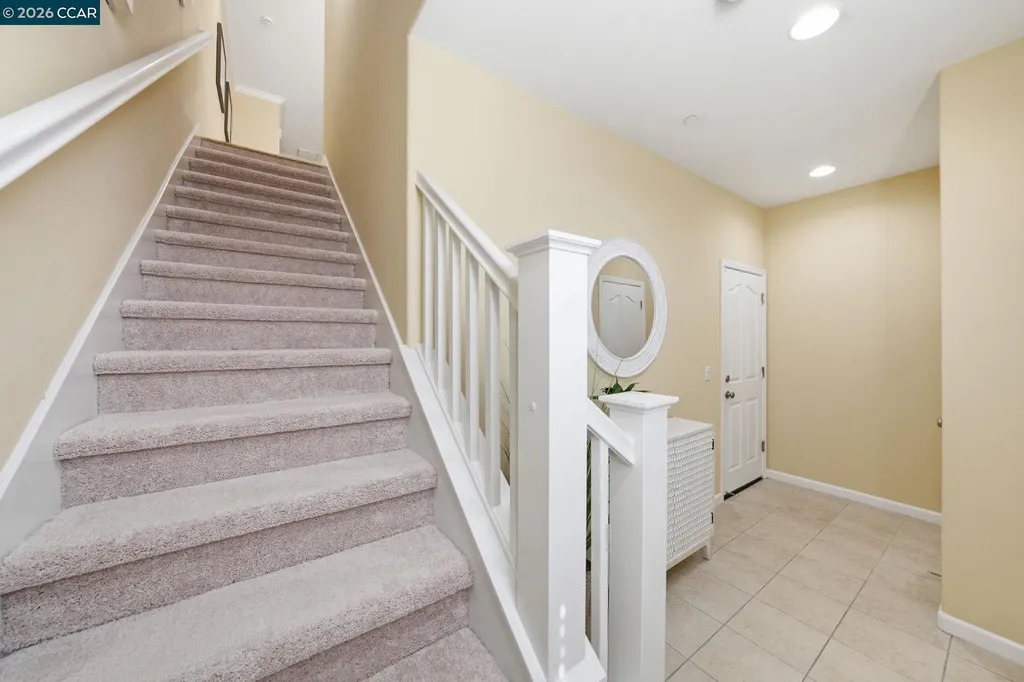 252 Sullivan Way Hayward CA 94541