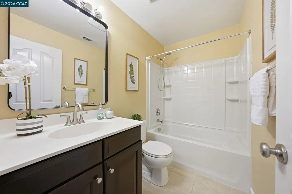 252 Sullivan Way Hayward CA 94541