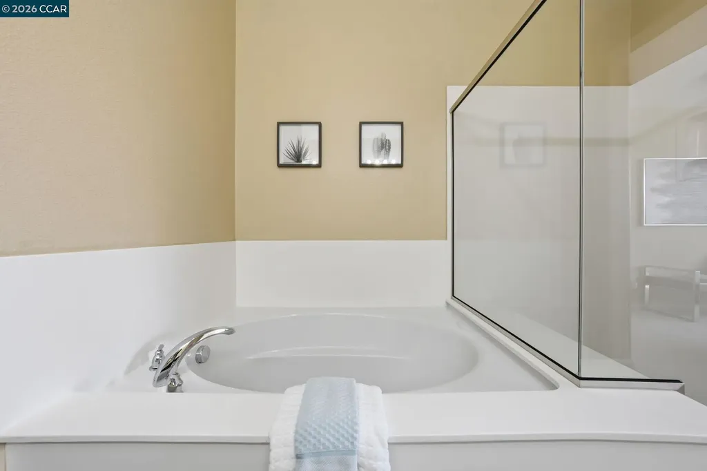 252 Sullivan Way Hayward CA 94541