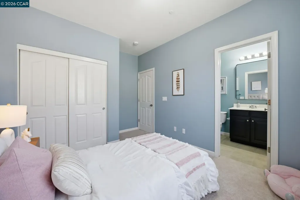 252 Sullivan Way Hayward CA 94541