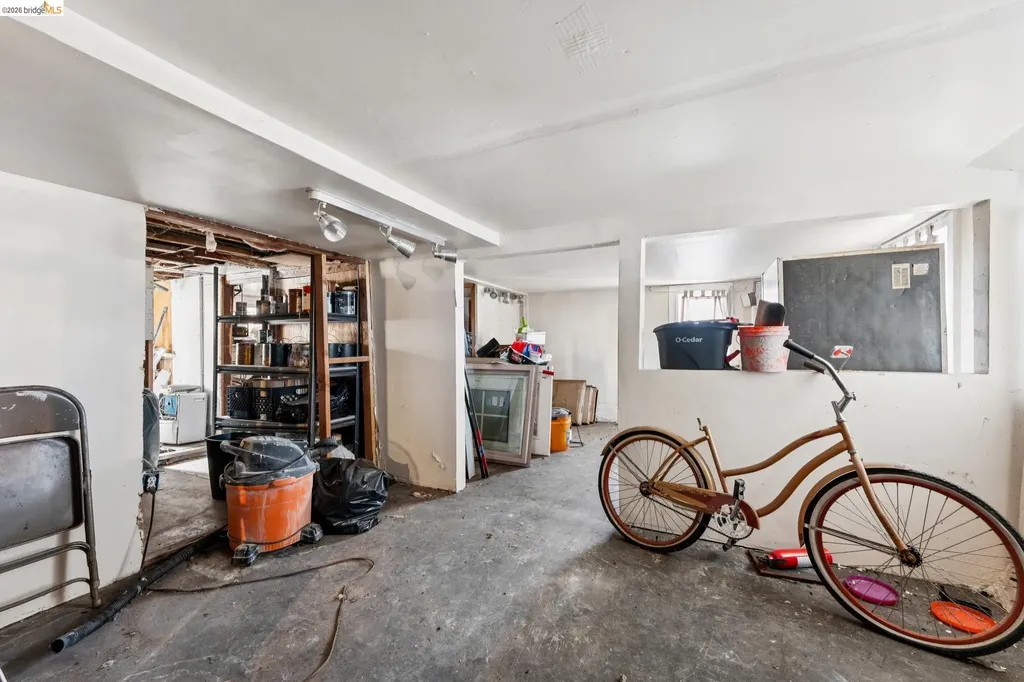 3558 Maple Avenue Oakland CA 94602