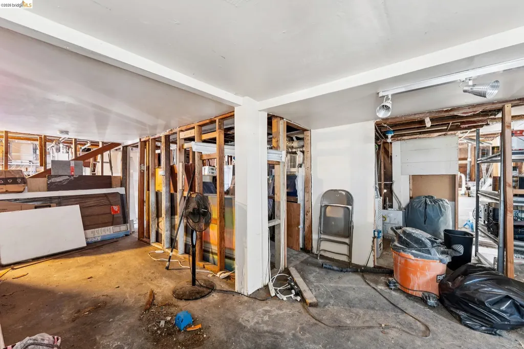 3558 Maple Avenue Oakland CA 94602