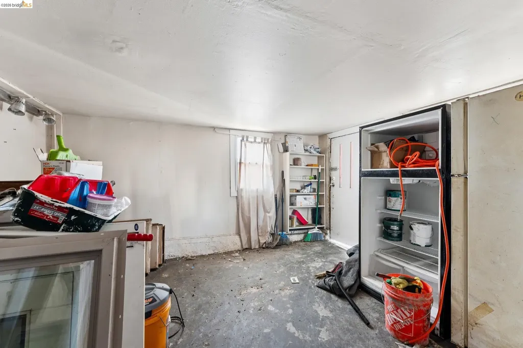 3558 Maple Avenue Oakland CA 94602