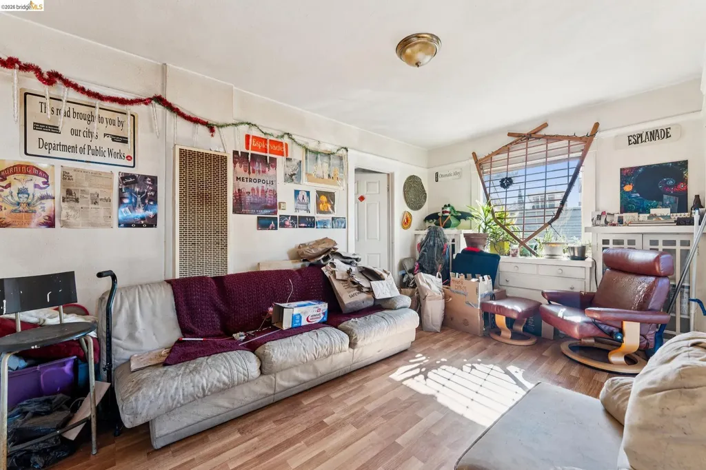 3558 Maple Avenue Oakland CA 94602
