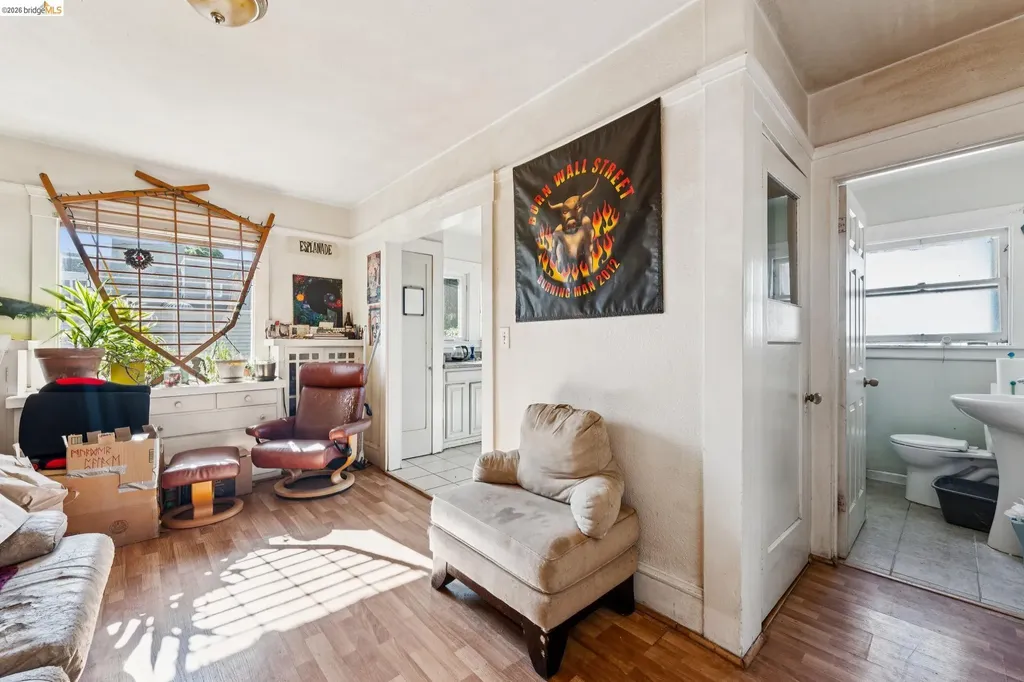 3558 Maple Avenue Oakland CA 94602