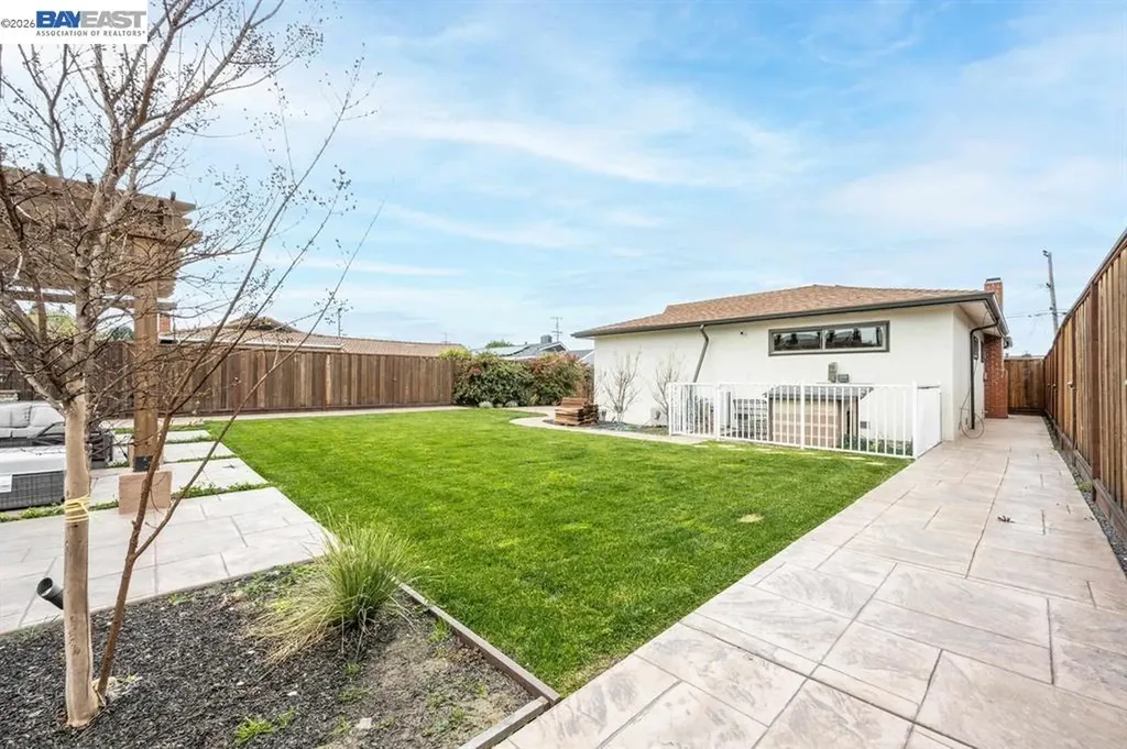 1338 Thais Lane Hayward CA 94544