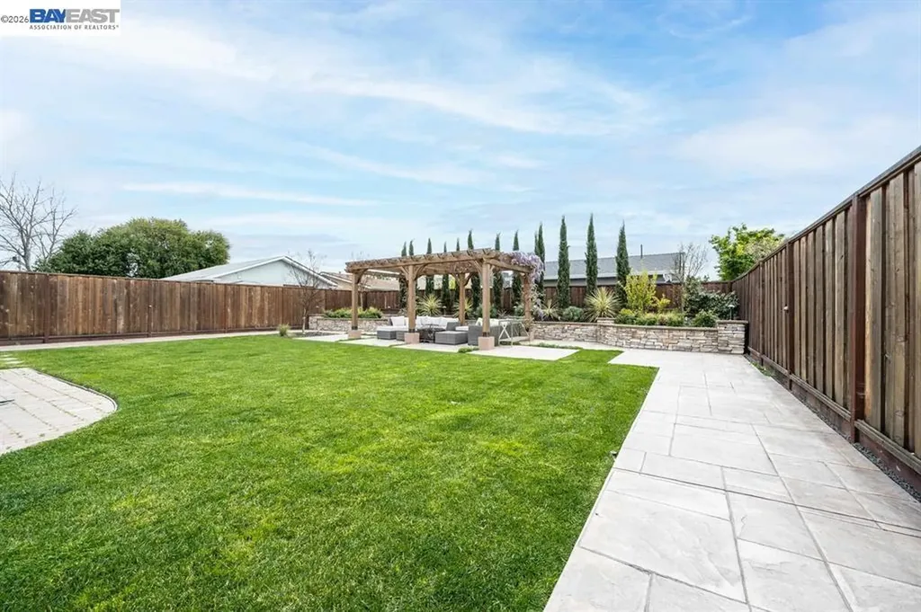 1338 Thais Lane Hayward CA 94544