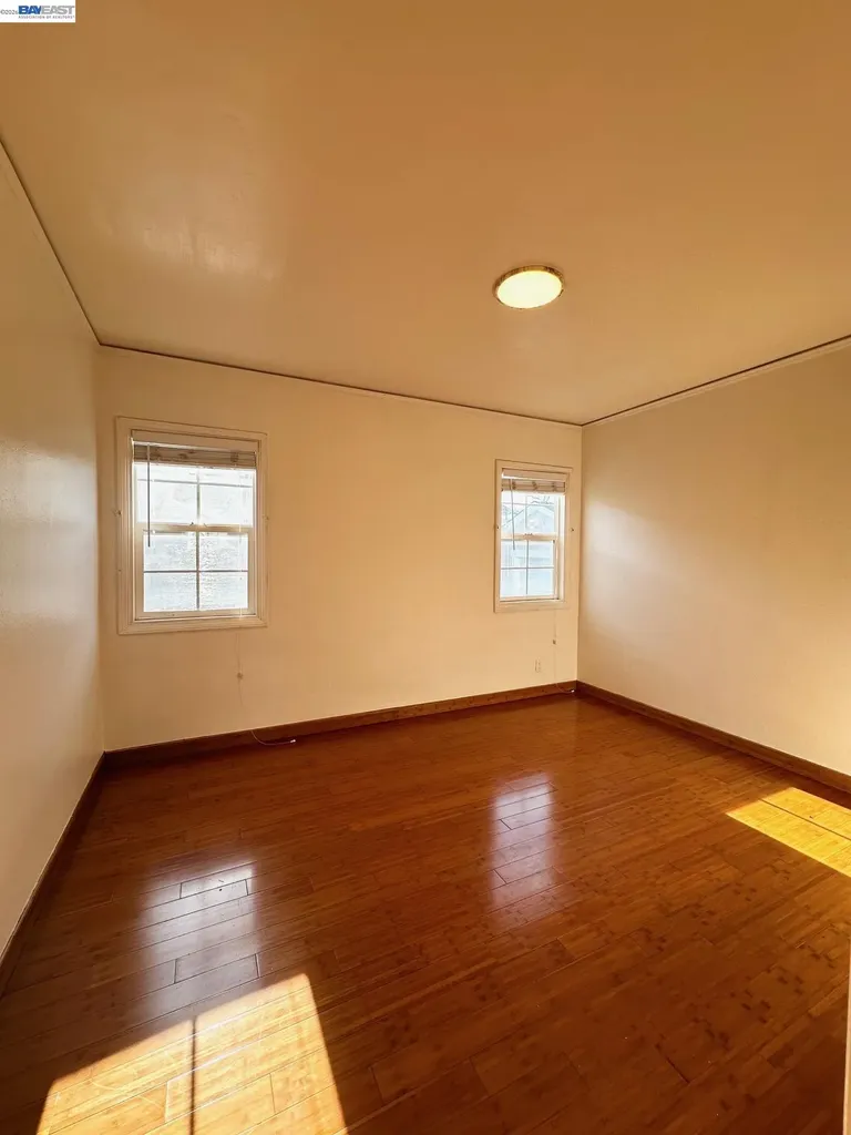 350 Cherrywood Avenue San Leandro CA 94577