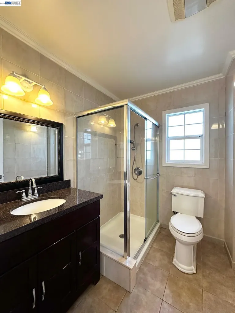350 Cherrywood Avenue San Leandro CA 94577